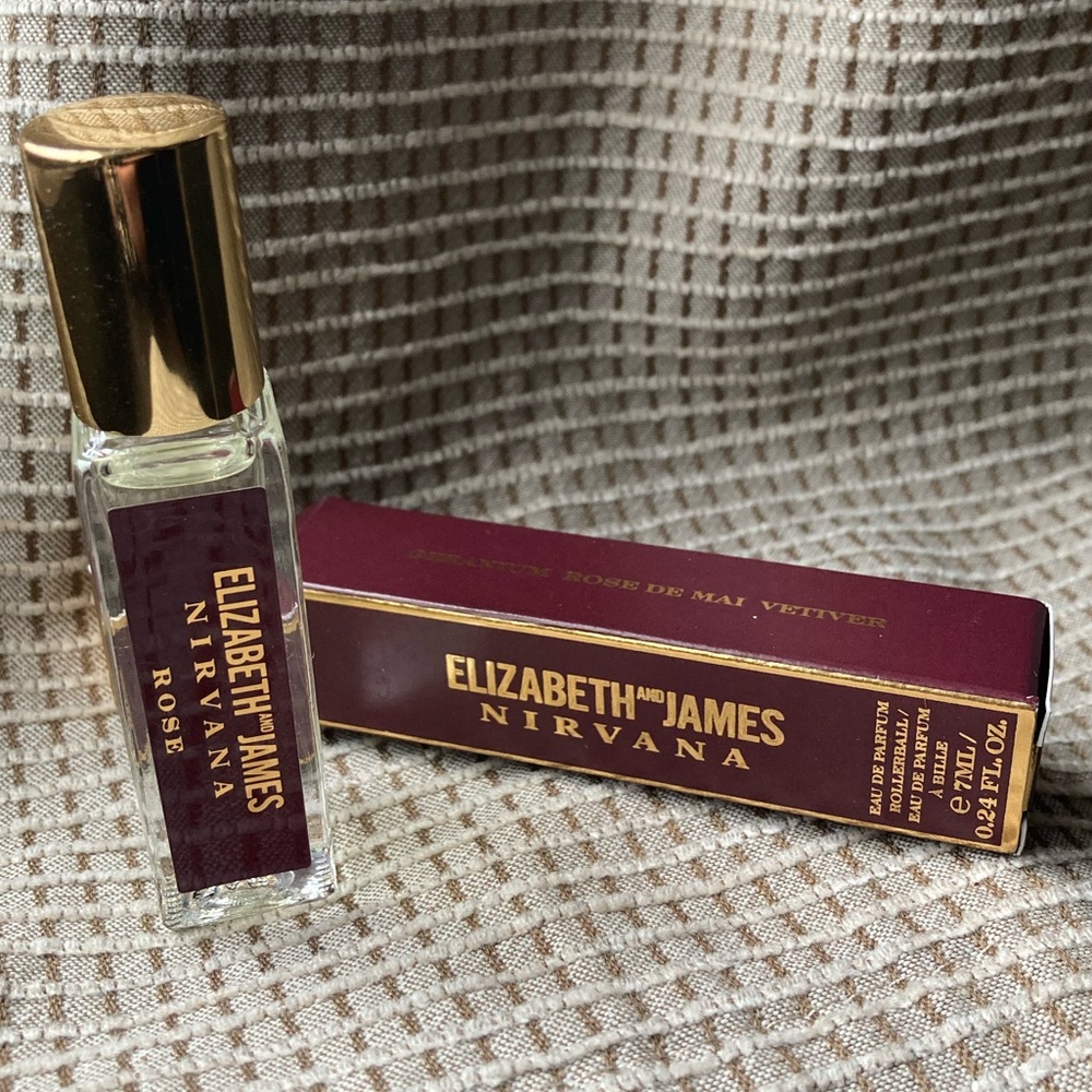 Elizabeth & James Nirvana Rose perfume